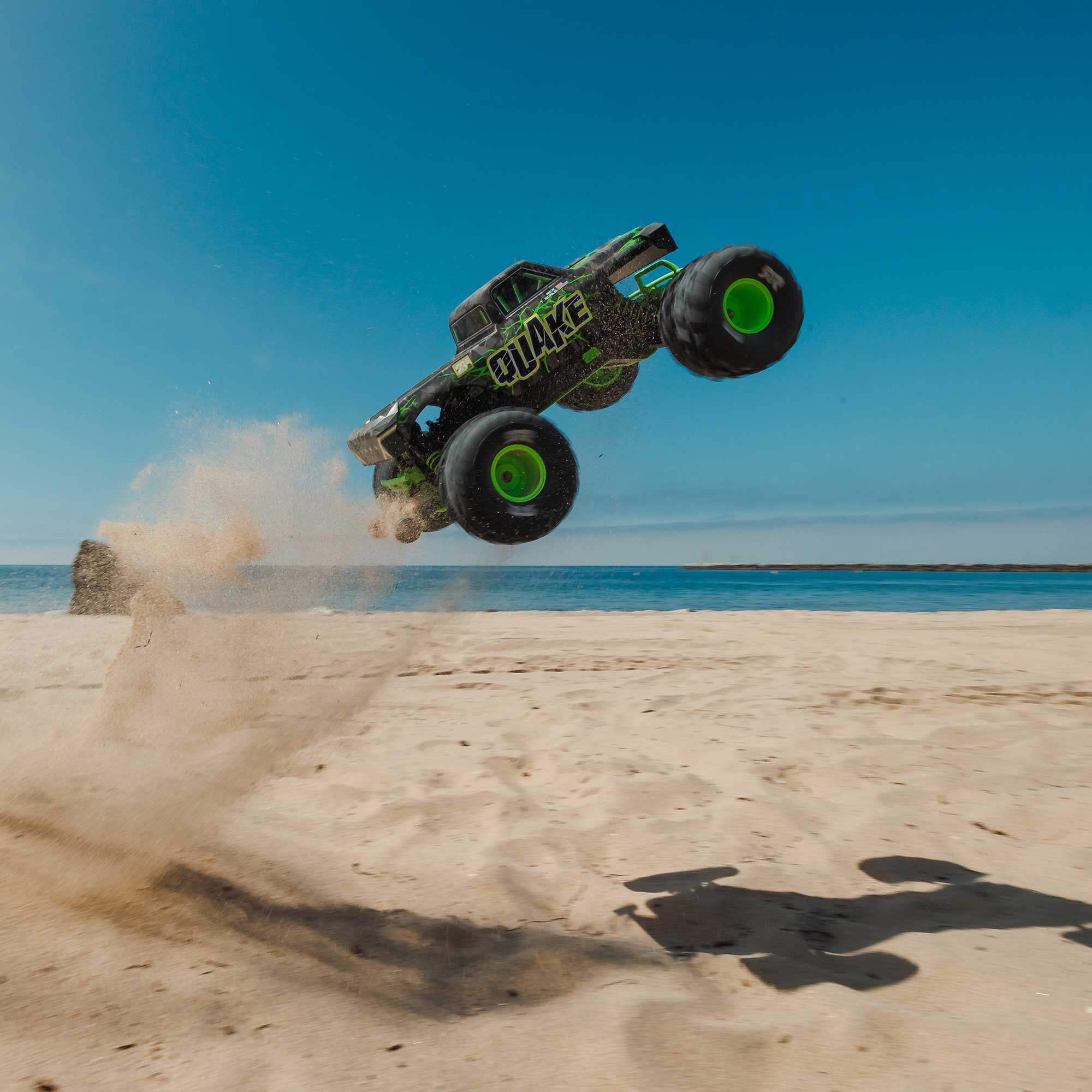 Arrma Monster Truck QUAKE 223S DSC 2WD RTR Brushless 1/10 vert - ARA3537T2 - Image 17