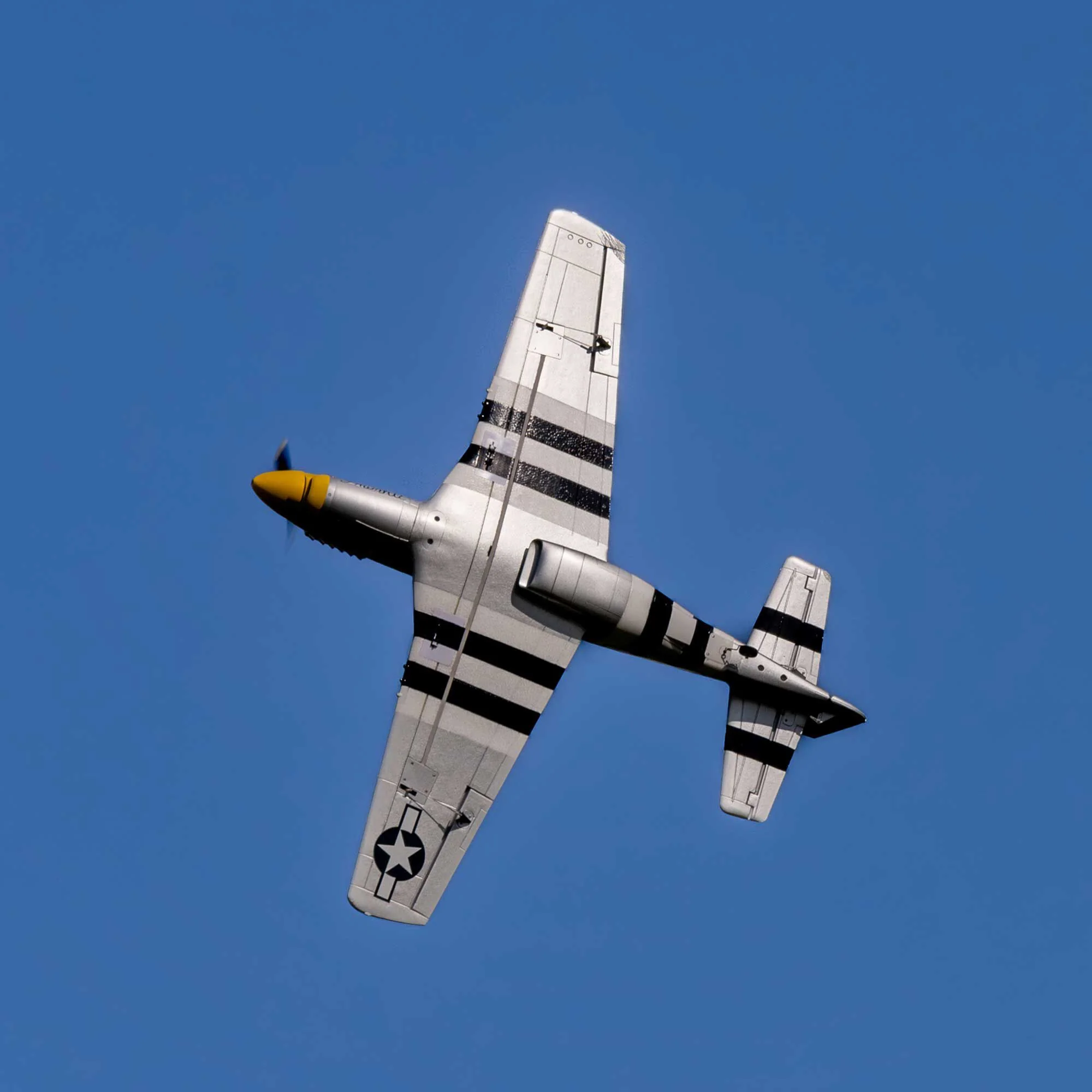 Avion E-Flite P-51D Mustang 1,0 m BNF Basic avec AS3X+ et SAFE EFL02650 - Image 13