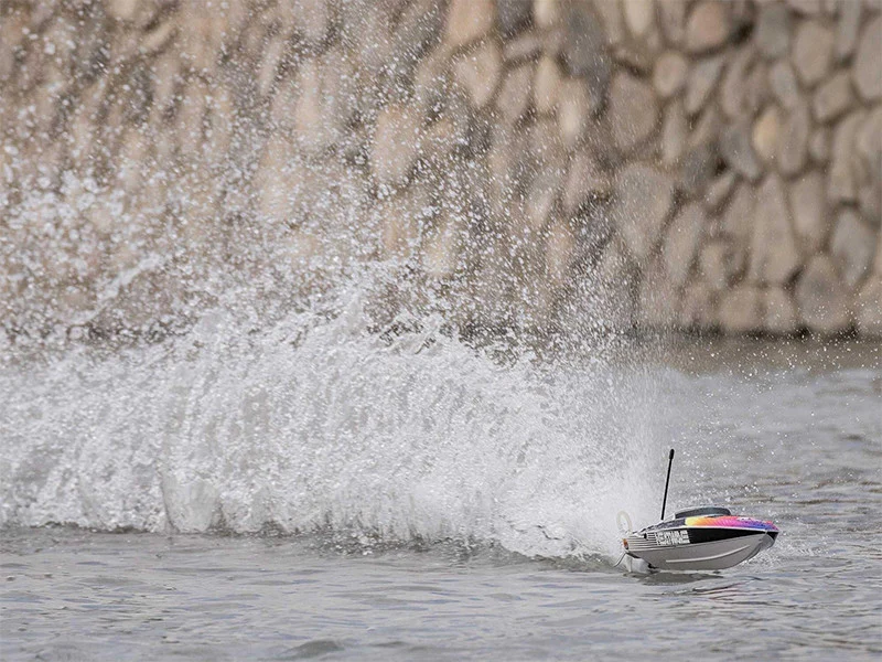 Bateau Télécommandé ProBoat Recoil 2 18 brushless RTR" PRB08053T2 - Image 3