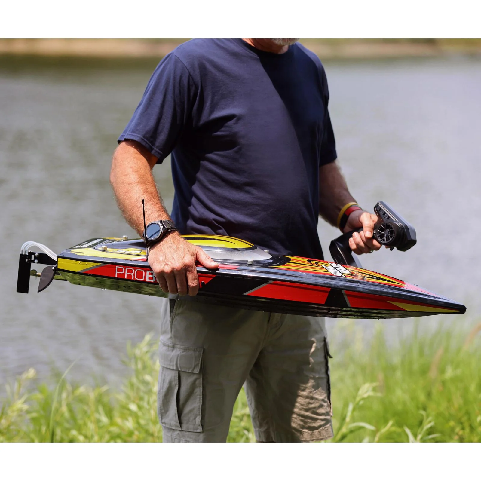 Bateau Télécommandé Sonicwake V2 36" Brushless RTR ProBoat PRB08032V2T1 - Image 9