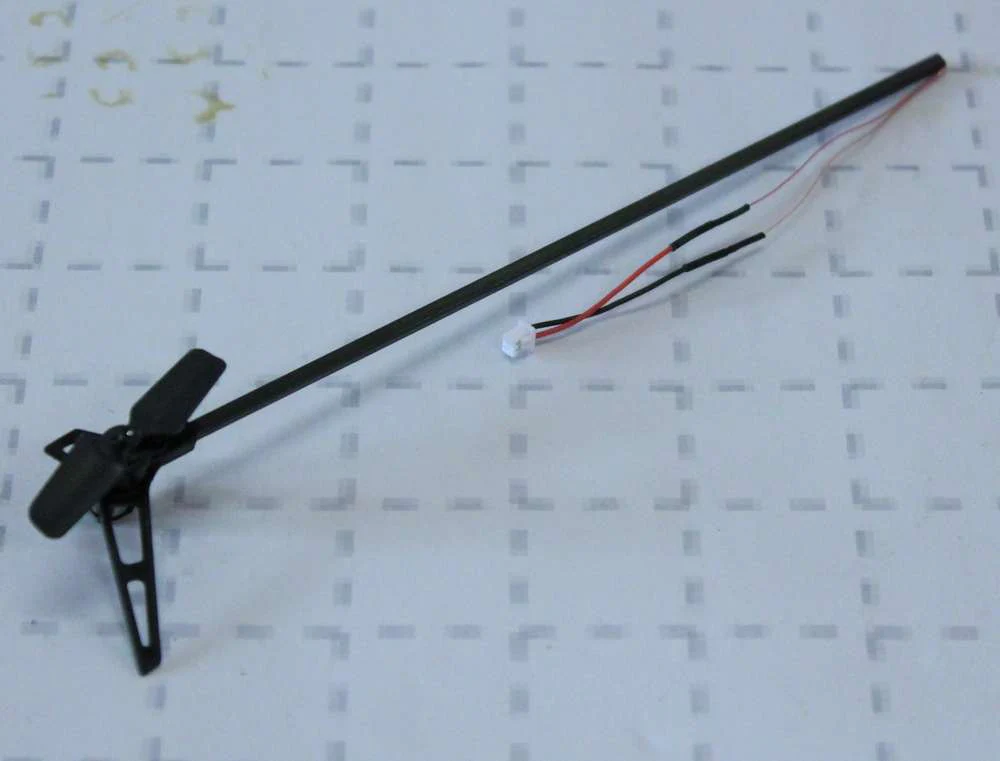 Bras arrière avec moteur et hélice + câble pour hélicoptère - 9536