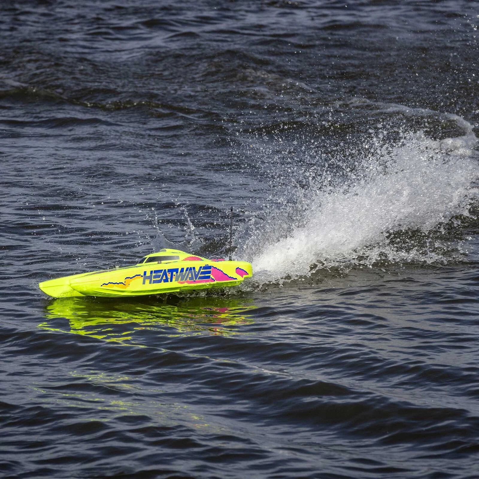 Catamaran Blackjack 24 V2 Brushless RTR - PRB08049T1" - Image 5