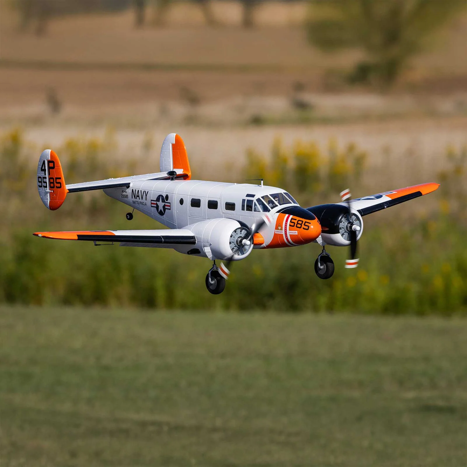 E-Flite Beechcraft D18 RC-45J 1.5m AS3+ SAFE BNF EFL3726 - Image 16