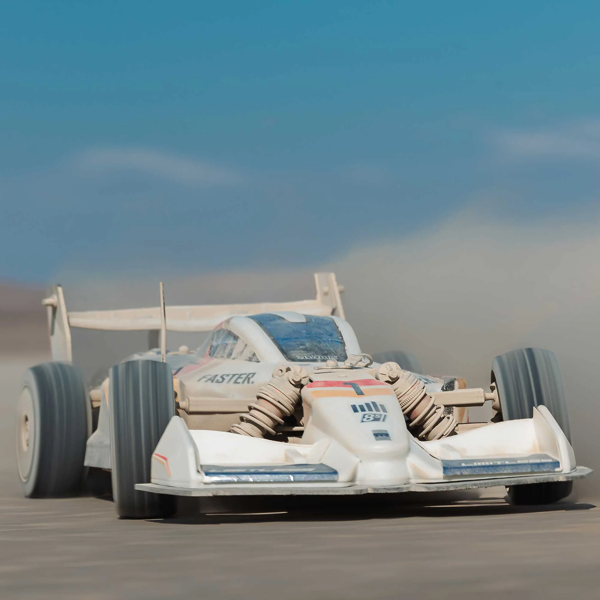 Formule 1 Limitless ARRMA 1/7 8S AVC 4X4 RTR Brushless Blanc/Bleu - ARA7816T2 - Image 10