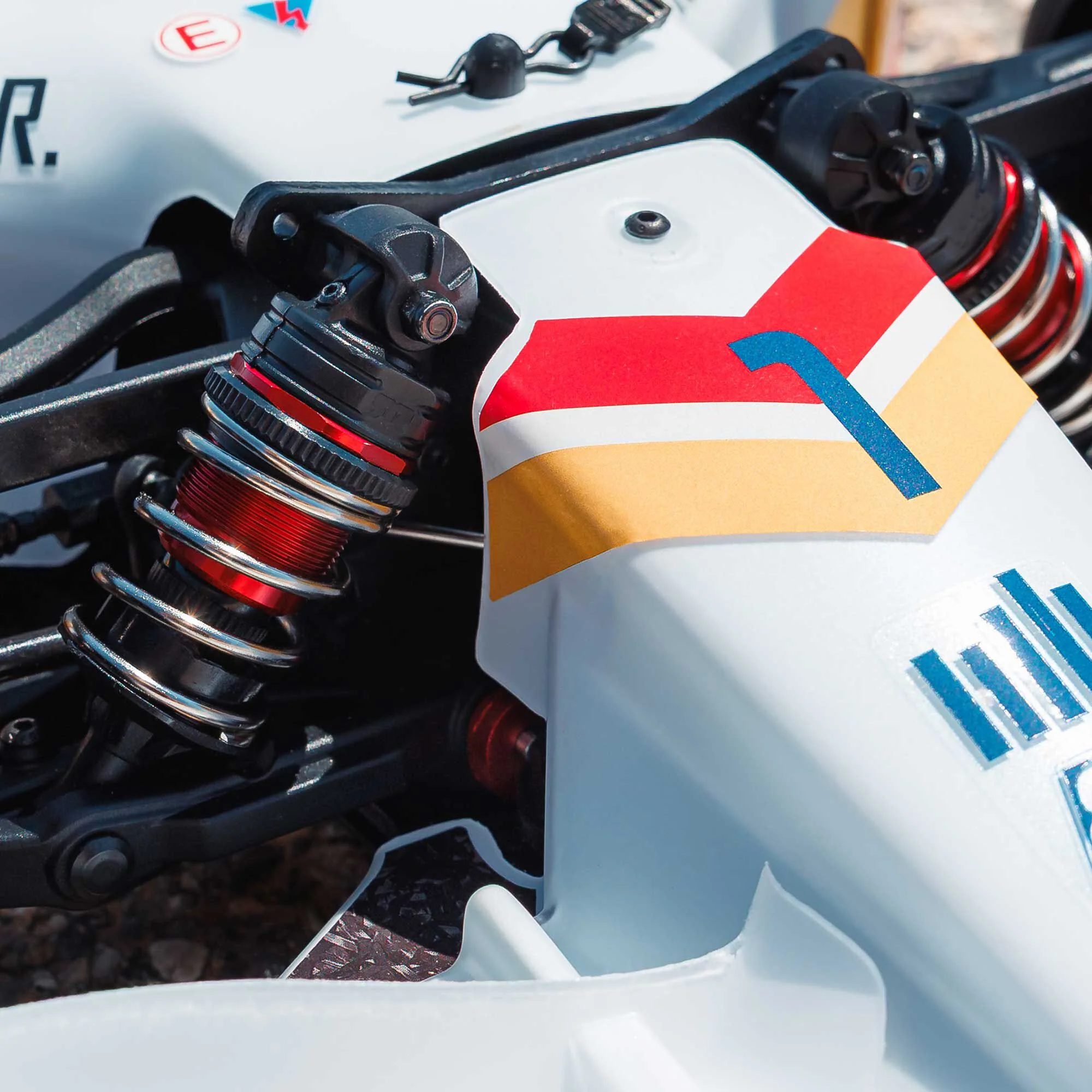 Formule 1 Limitless ARRMA 1/7 8S AVC 4X4 RTR Brushless Blanc/Bleu - ARA7816T2 - Image 16