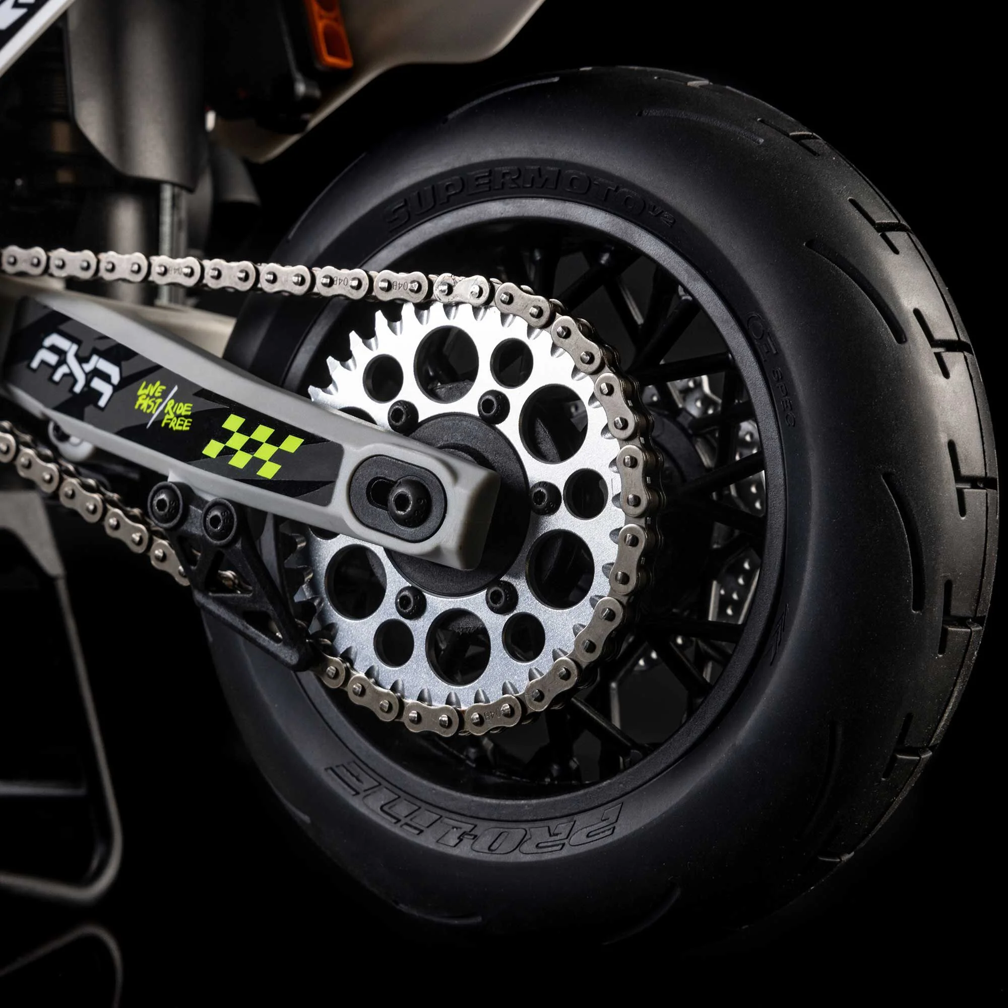 Moto RC Losi 1/4 Promoto-SM FXR RTR blanc - LOS-2272 - Image 17