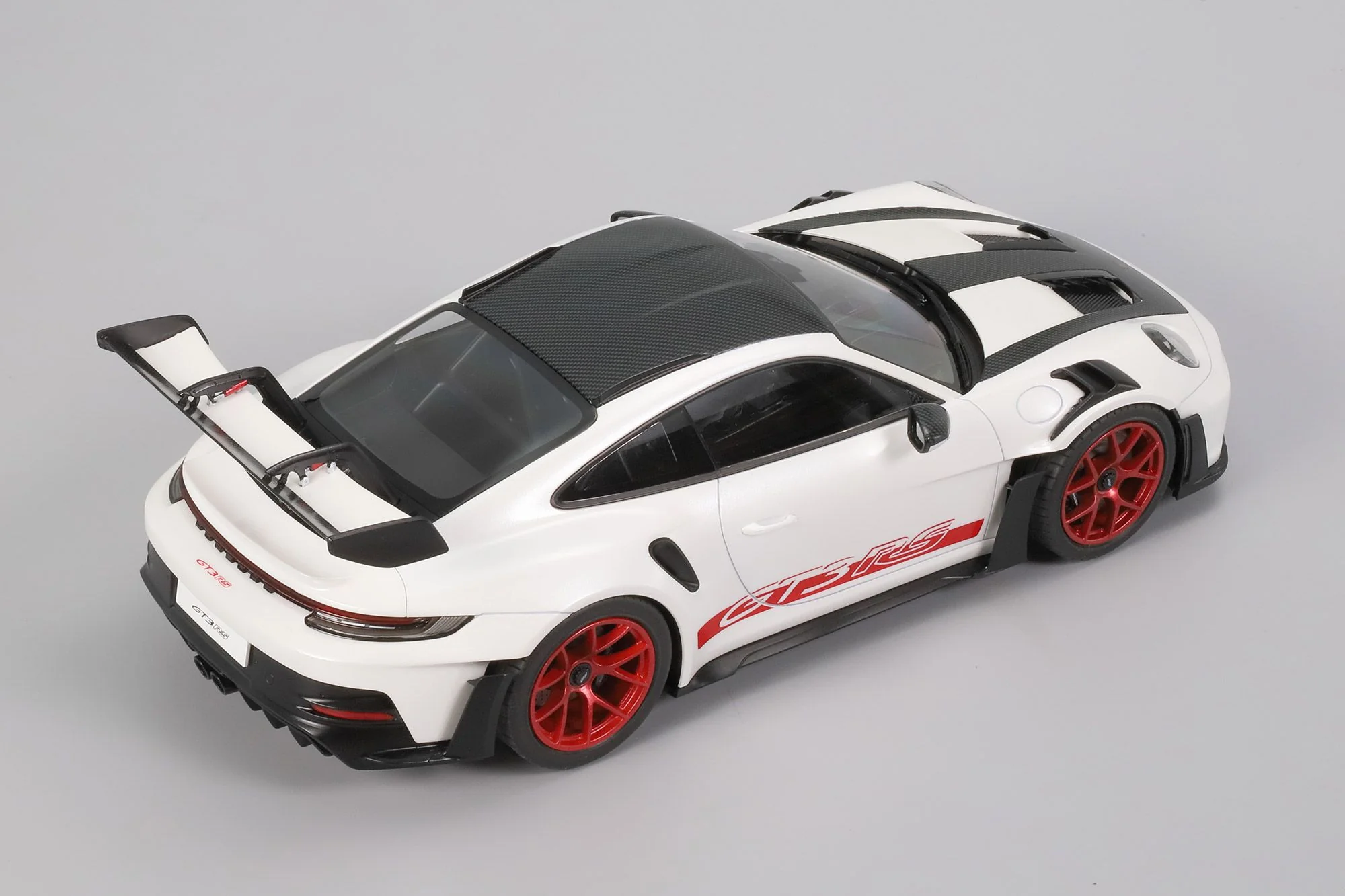 Maquette Tamiya Porsche 911 GT3 RS (992) - 24370 - Image 3