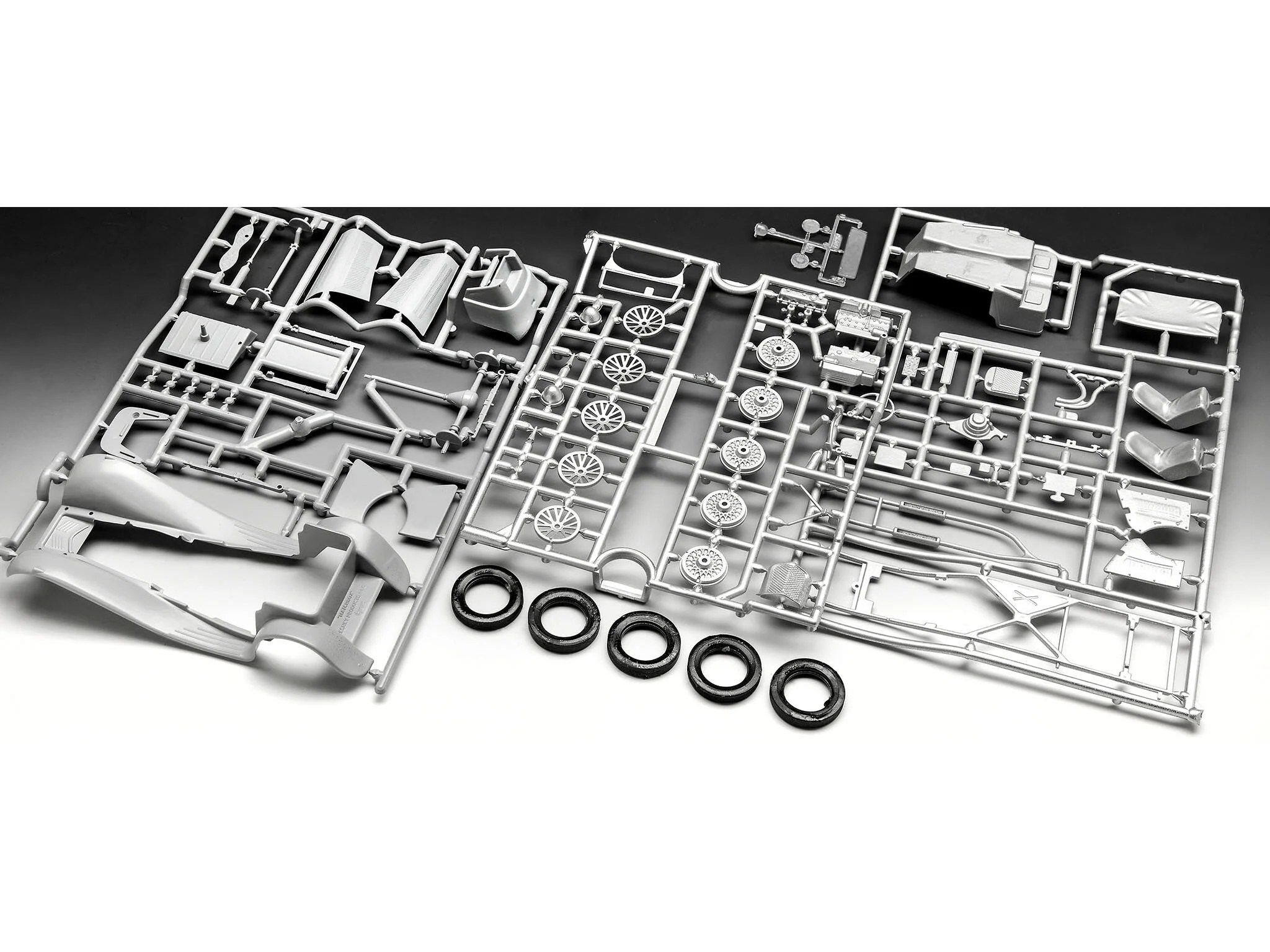 Maquette voiture Revell 07752 Jaguar SS 100 - Image 6
