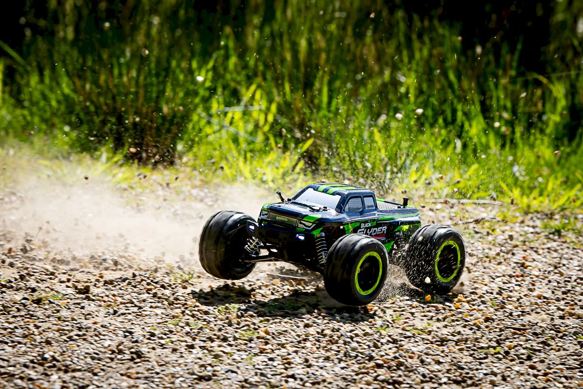 Monster Slyder MT Turbo 40km/h lipo 2S Brushless 4WD RTR 540208 verte - Image 14
