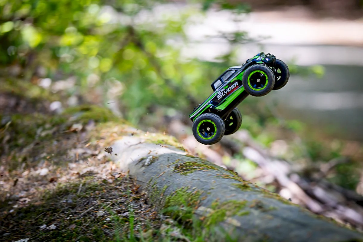 Monster Slyder MT Turbo 40km/h lipo 2S Brushless 4WD RTR 540208 verte - Image 16
