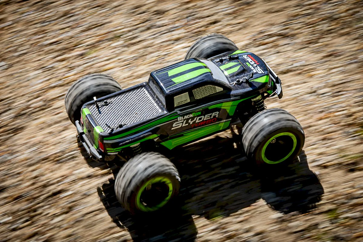 Monster Slyder MT Turbo 40km/h lipo 2S Brushless 4WD RTR 540208 verte - Image 2
