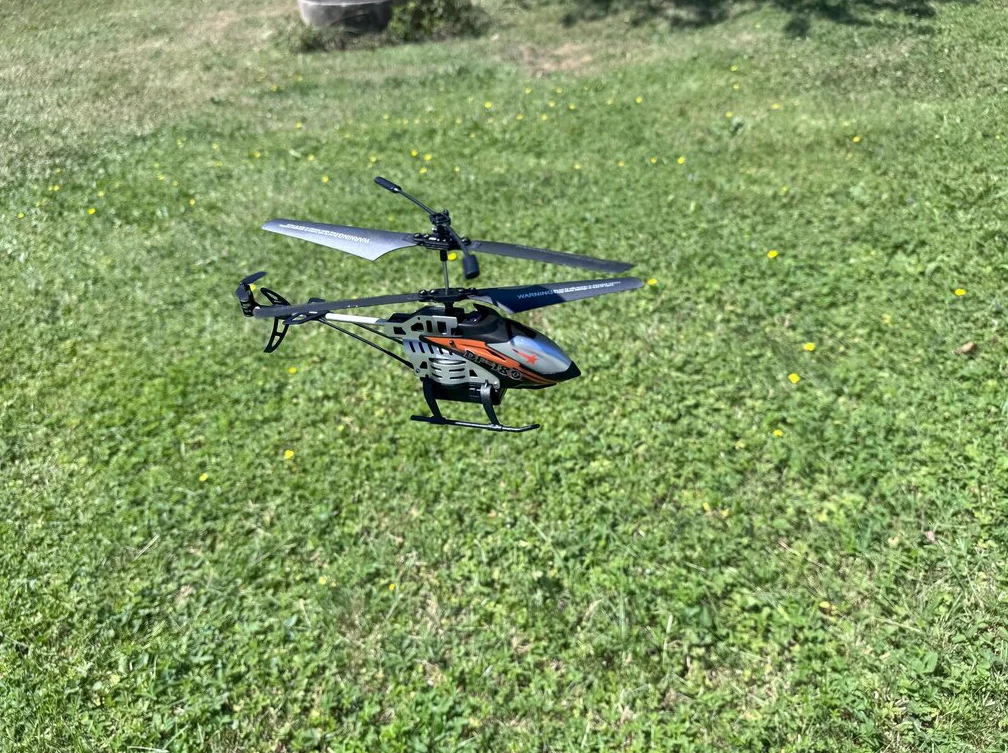Petit Hélicoptère 180 RC DF 9630 - Image 2