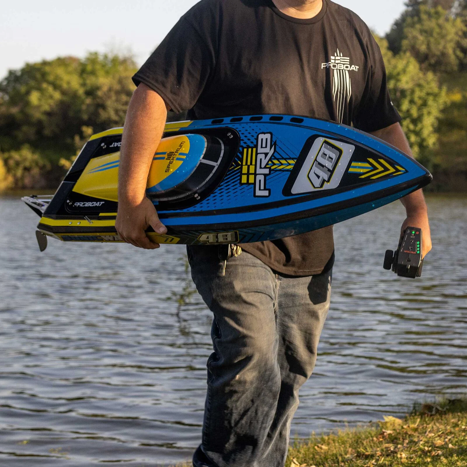 Pro Boat Sonicwake 48" 8S Deep-V RTR PRB08052 - Image 11
