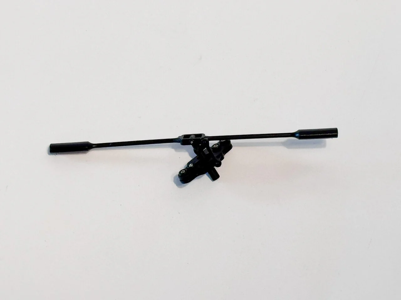 Tête de rotor + Supports de pales de rotor Flybar pour 9630 - DF Models 9633