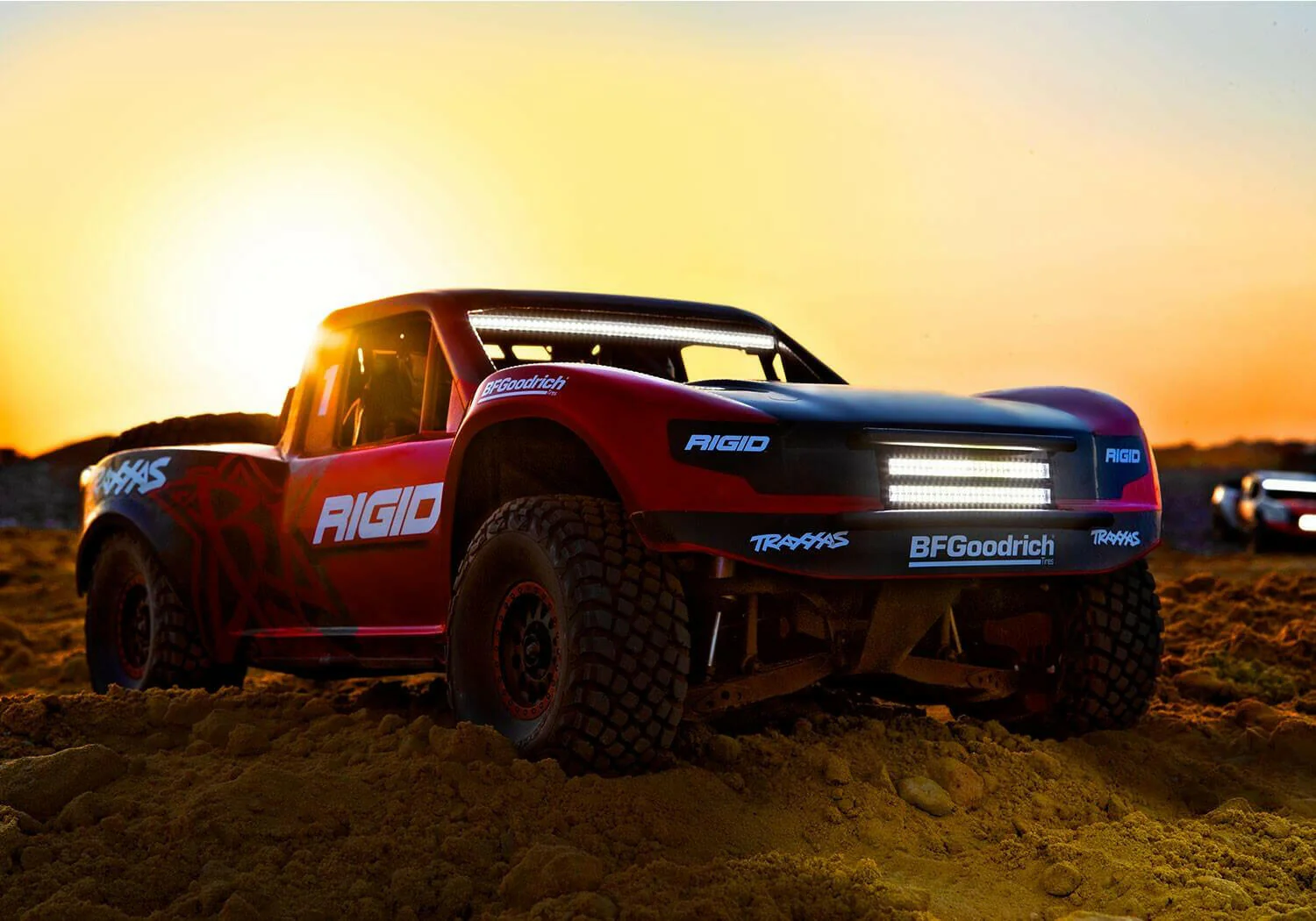 Traxxas 8485 Kit Leds + Alimentation amplificateur pour l'UDR - Image 8