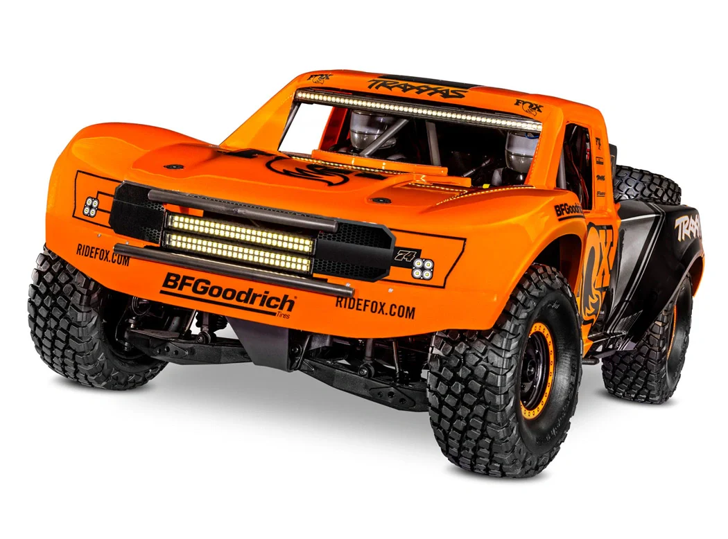 Traxxas UDR FOX Unlimited Desert Racer 4WD avec leds 85086-4
